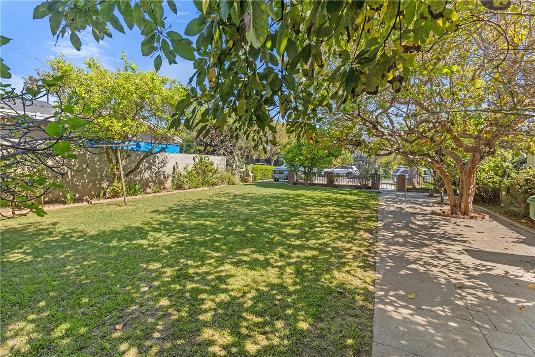 2455 Glencoe Avenue