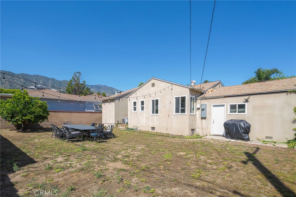 333 Heather Heights Court