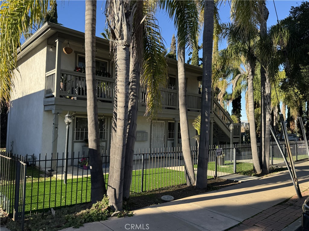 2525 Jefferson Street