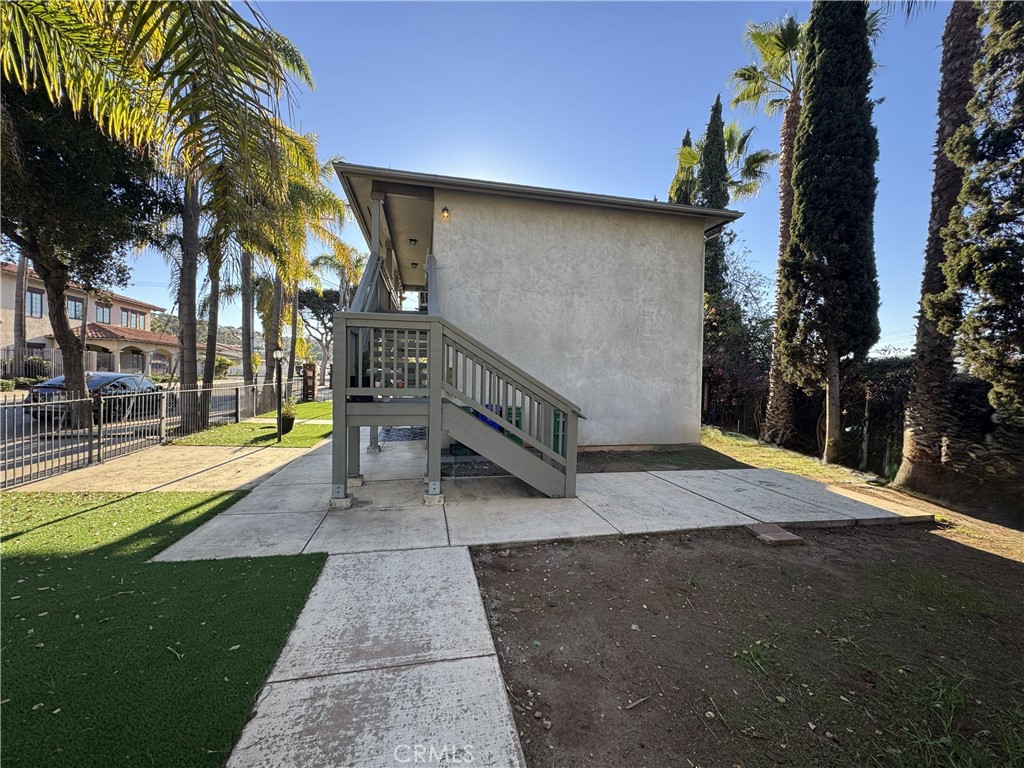 2525 Jefferson Street