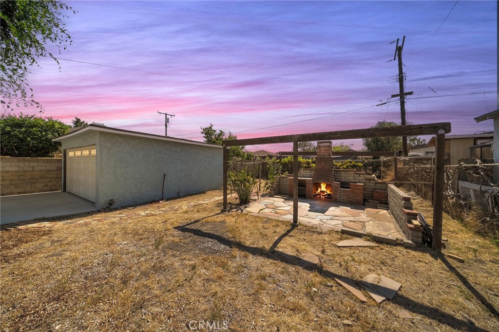 543 N Angeleno Avenue