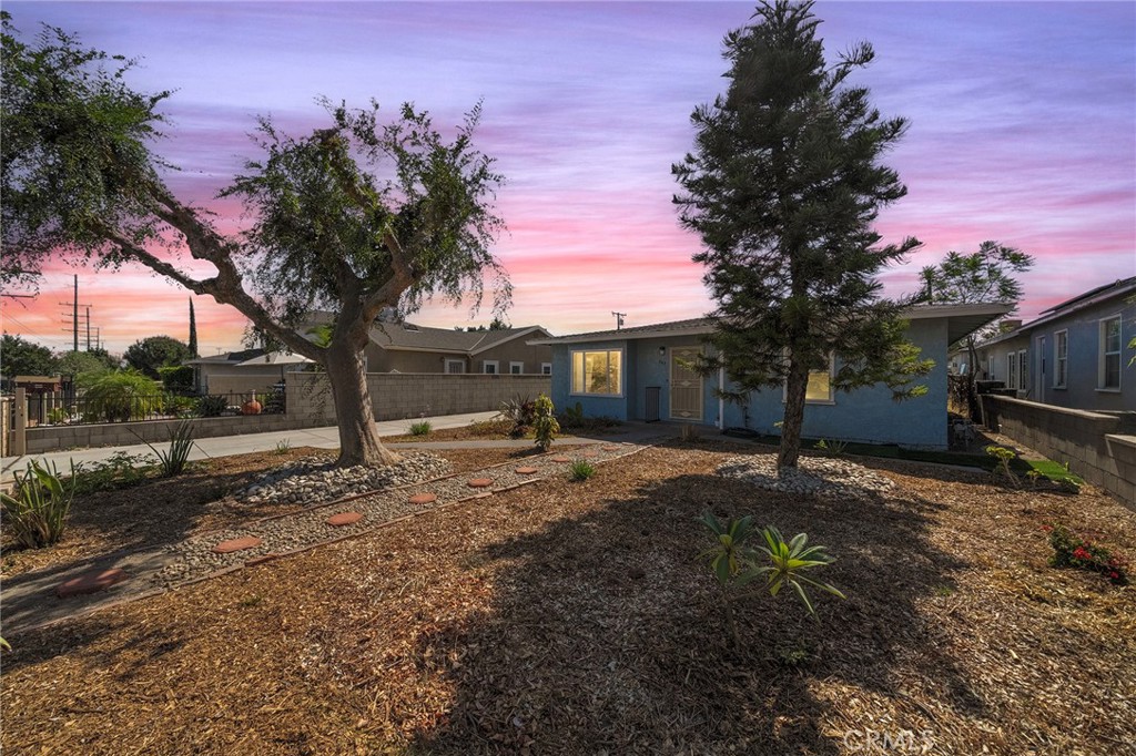 543 N Angeleno Avenue