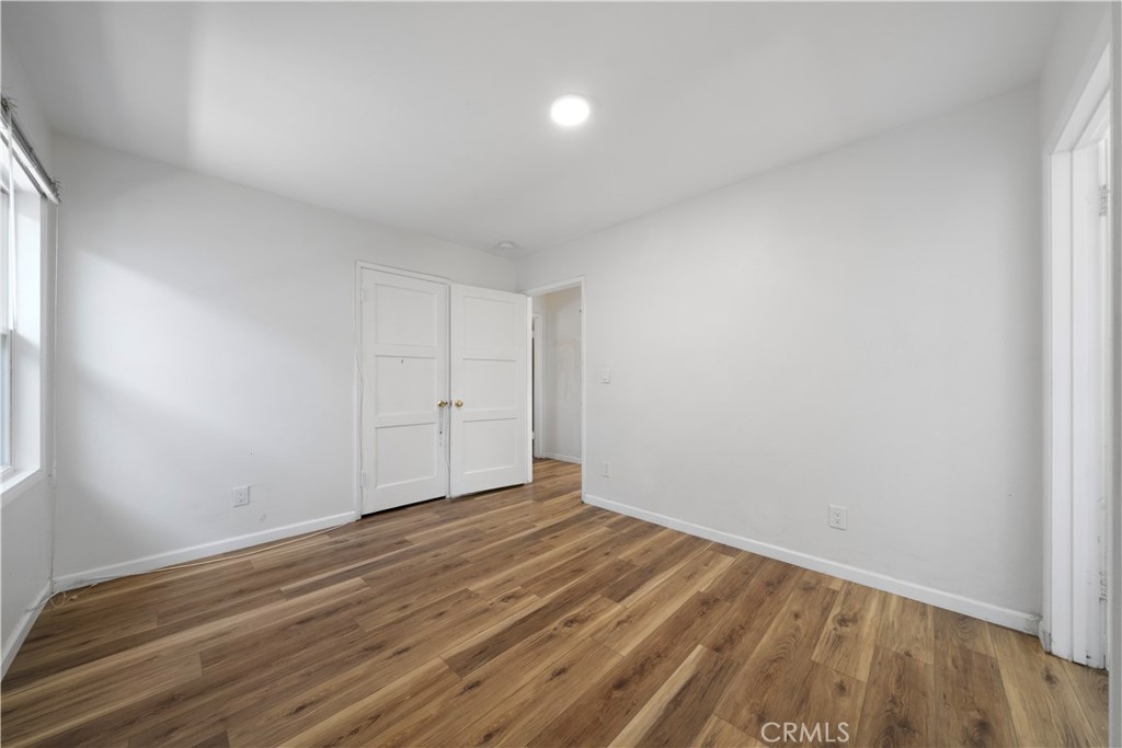 543 N Angeleno Avenue