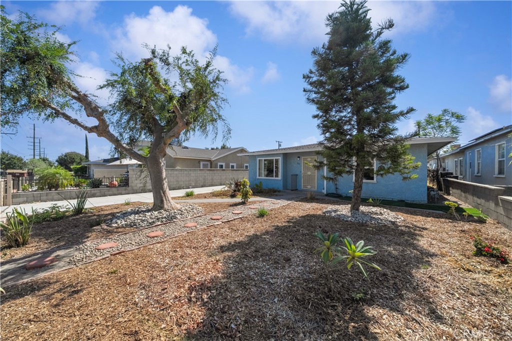 543 N Angeleno Avenue