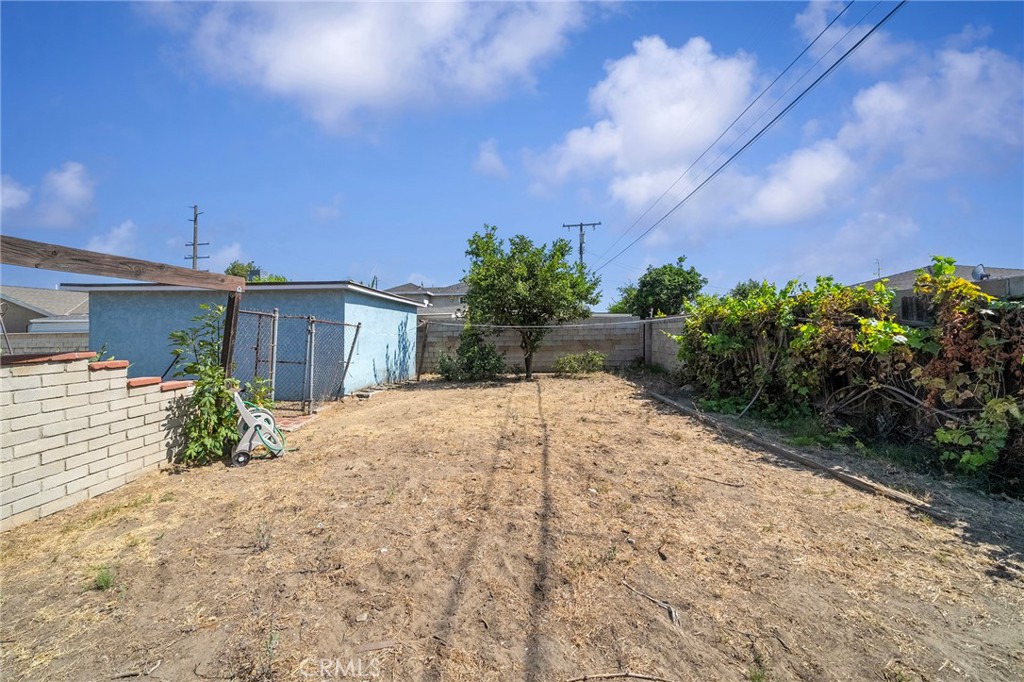 543 N Angeleno Avenue