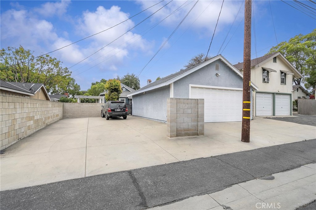 560 N 2nd Avenue