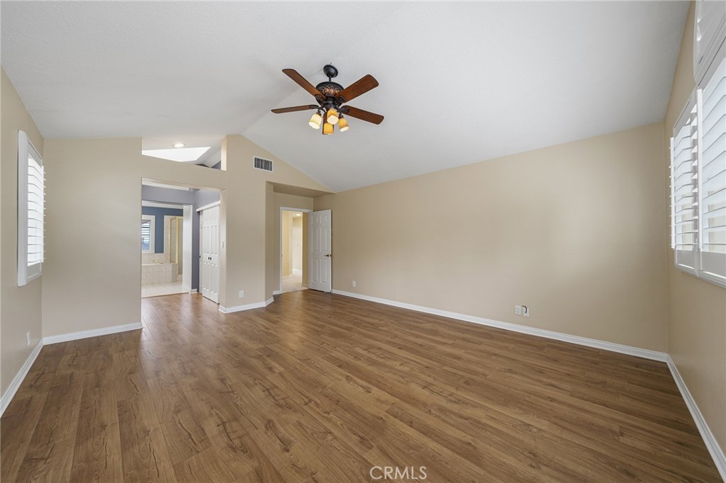 137 W Greystone Avenue