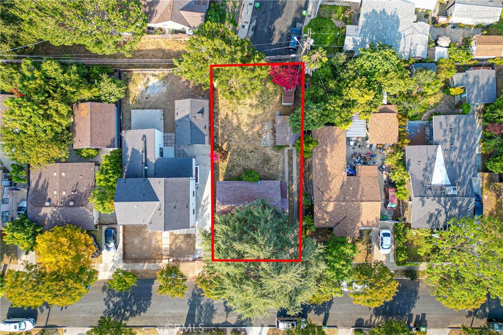 4928 Highland View Avenue