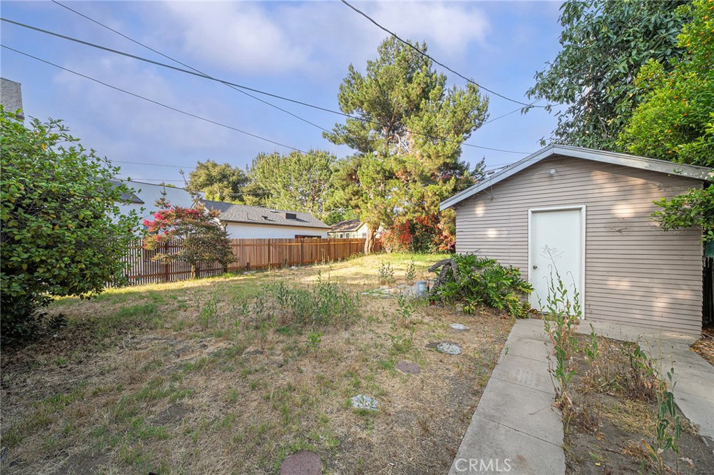 4928 Highland View Avenue