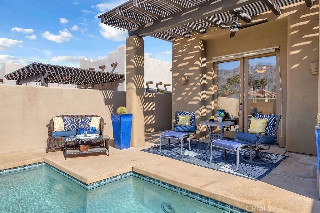 54052 Avenida Martinez