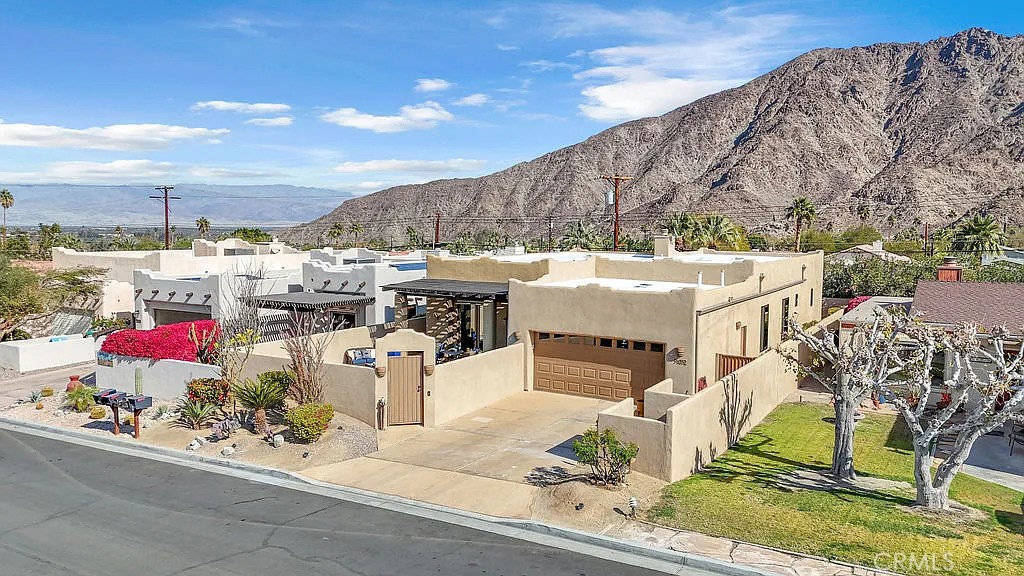 54052 Avenida Martinez