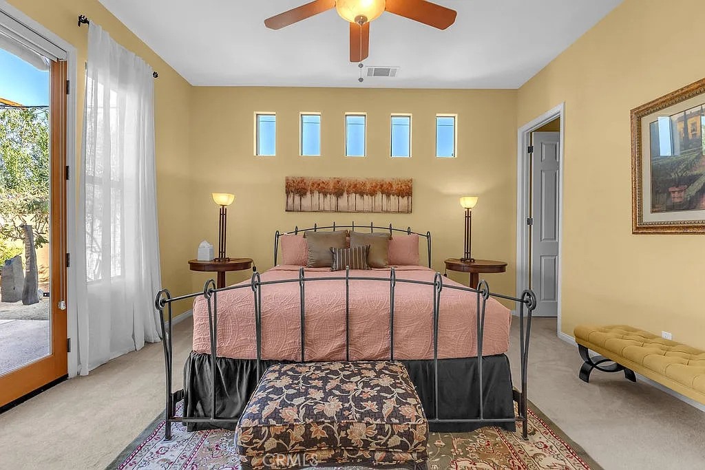 54052 Avenida Martinez