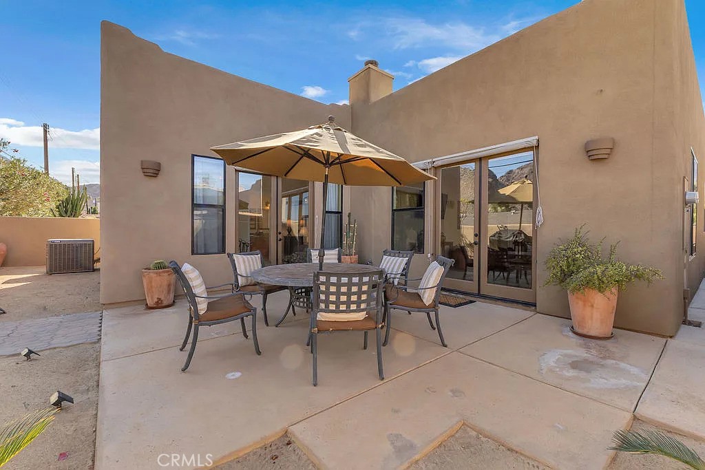 54052 Avenida Martinez