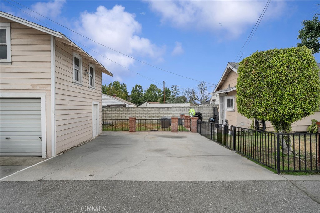 124 E Ada Avenue