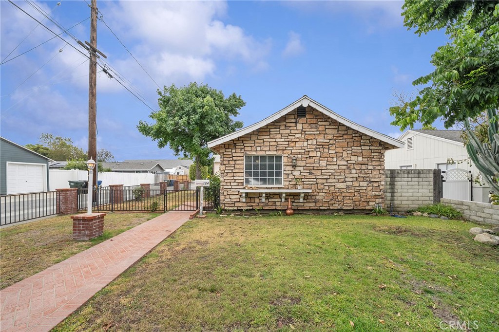 124 E Ada Avenue