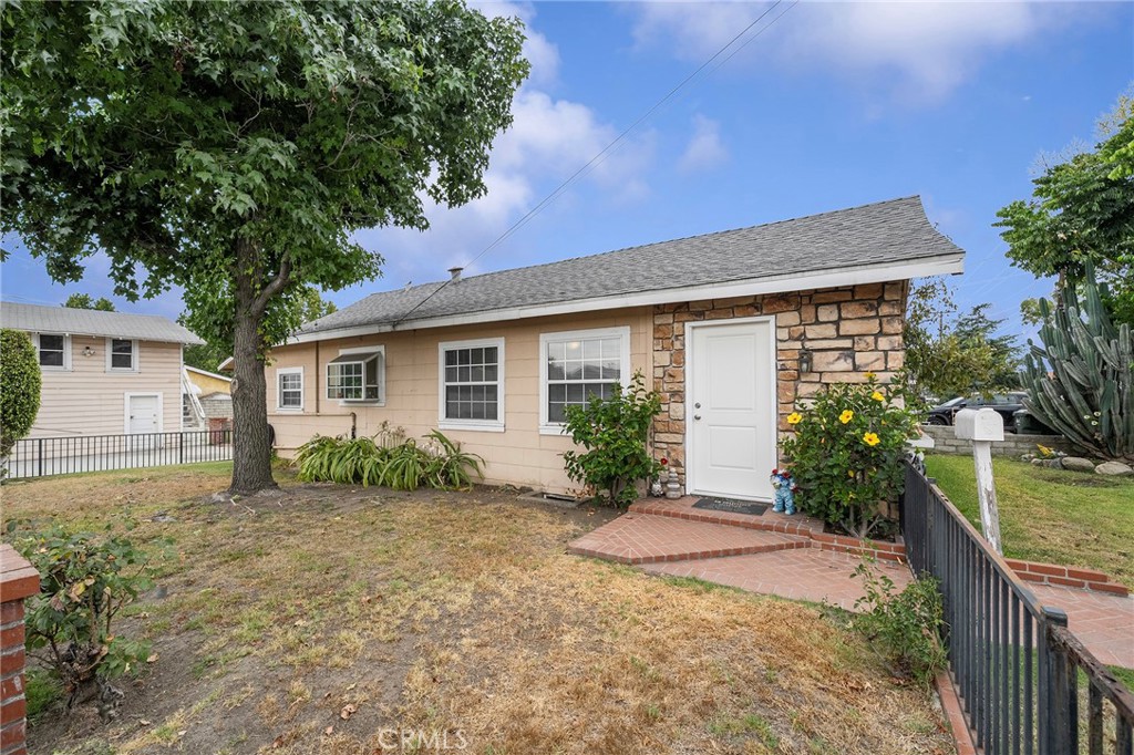 124 E Ada Avenue