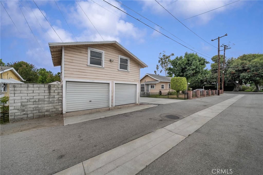 124 E Ada Avenue