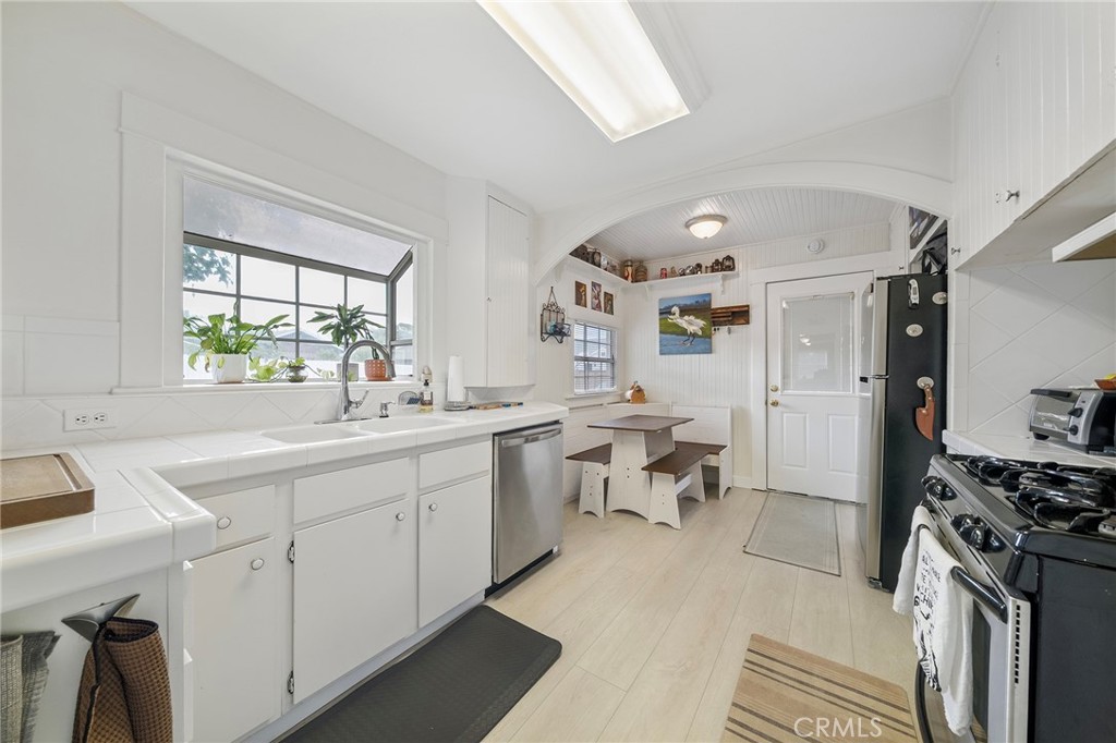124 E Ada Avenue