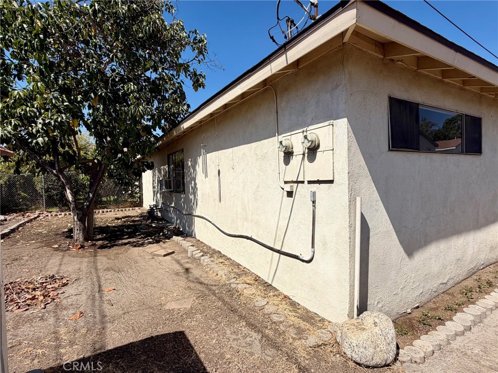 1018 W 3rd Street 2