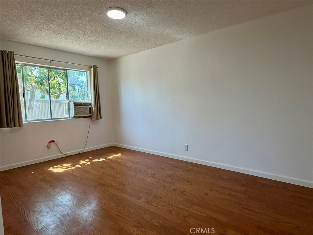 1018 W 3rd Street 2