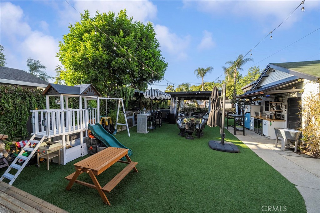 2333 3rd Street