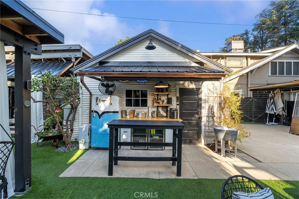 2333 3rd Street