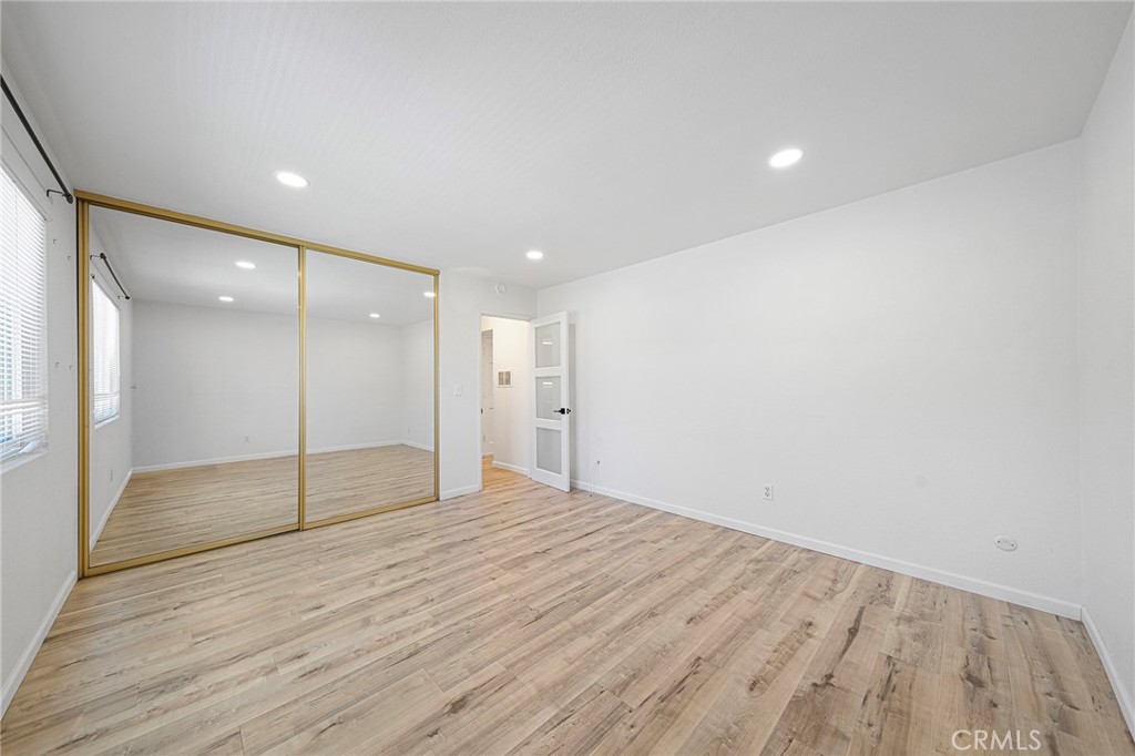 660 S Glassell Street 54
