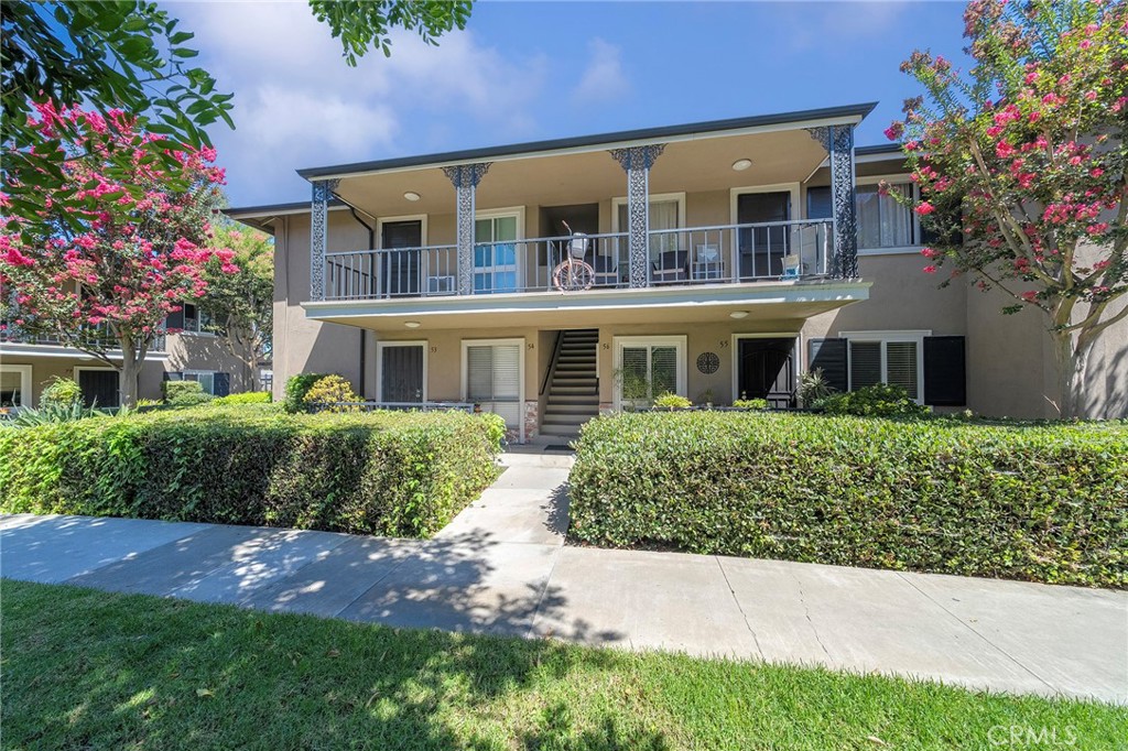660 S Glassell Street 54