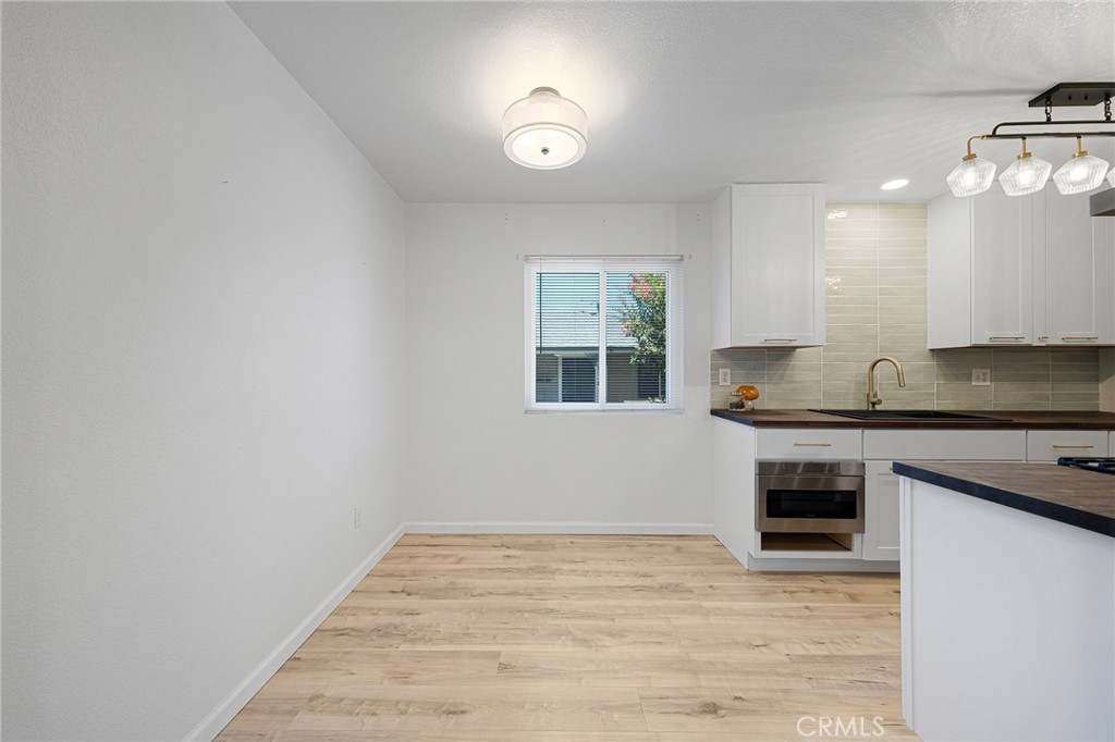 660 S Glassell Street 54