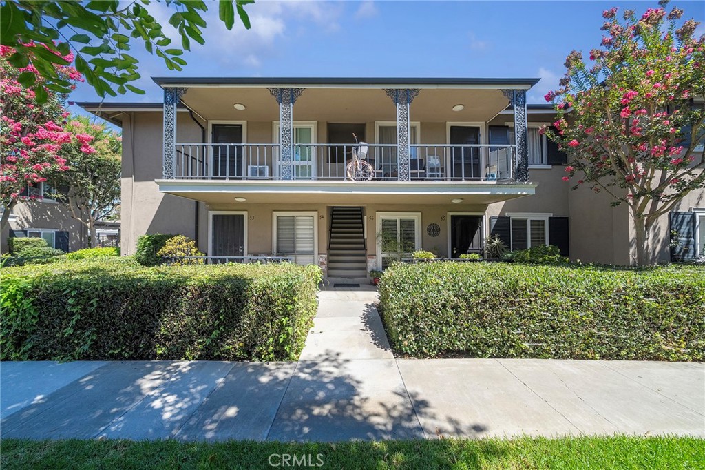 660 S Glassell Street 54