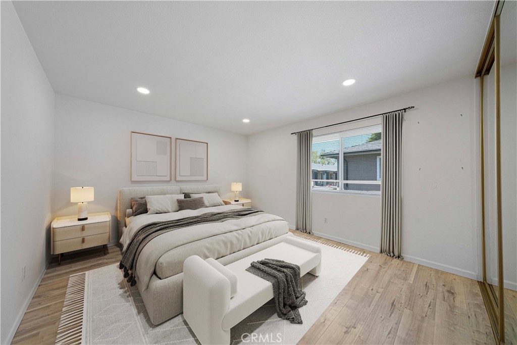 660 S Glassell Street 54