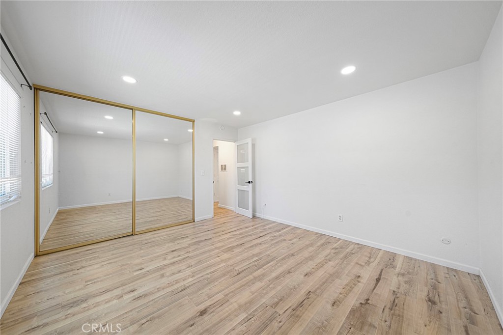 660 S Glassell Street 54