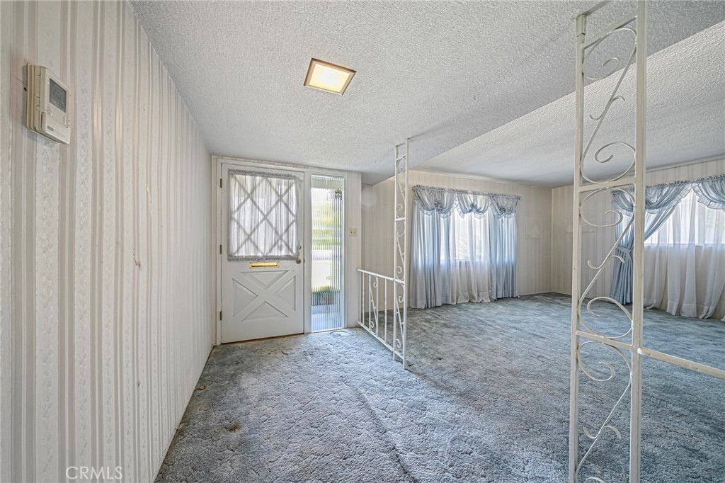 1057 W Bonnie Brae Court