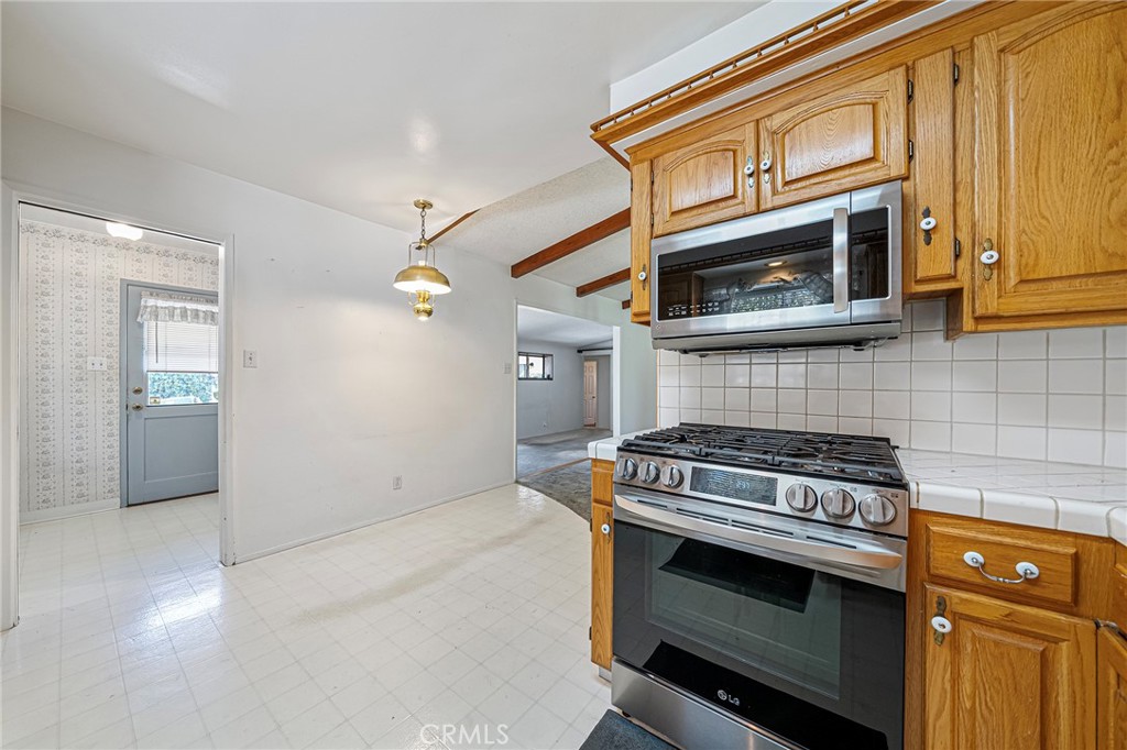 1057 W Bonnie Brae Court