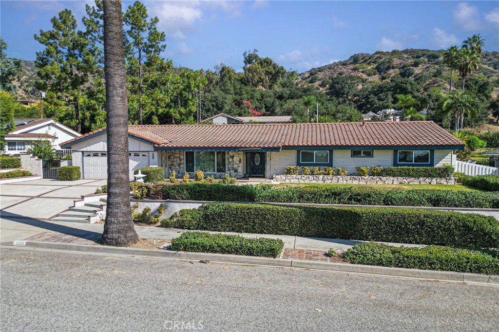 1029 Coronet Street