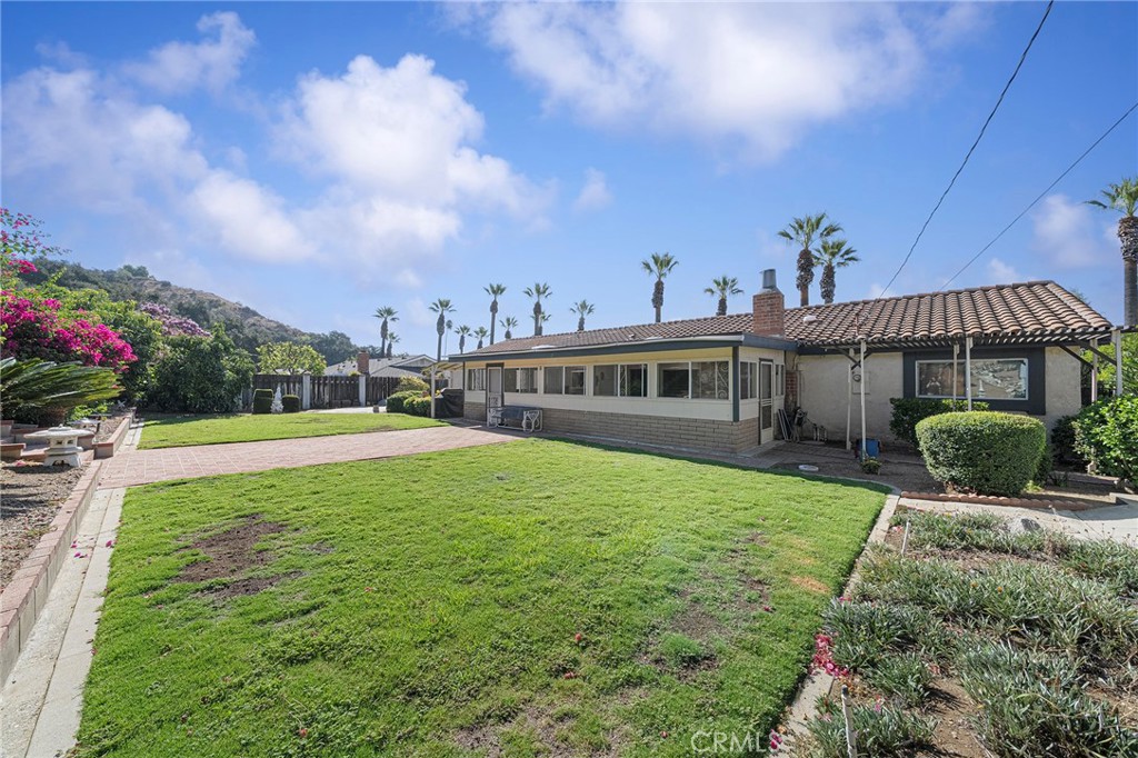 1029 Coronet Street