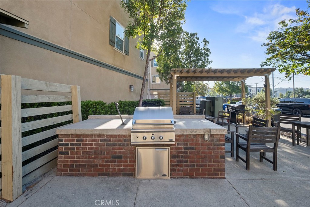 433 S Glendora Avenue