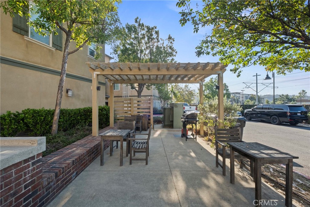 433 S Glendora Avenue