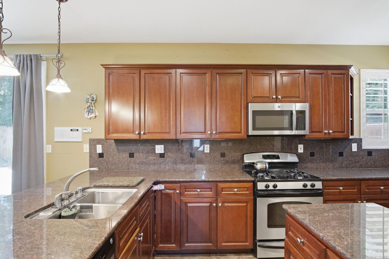 6674 Crestview Circle