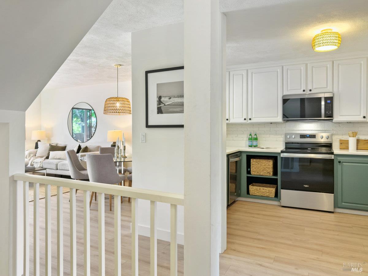 15 Sulgrave Ln