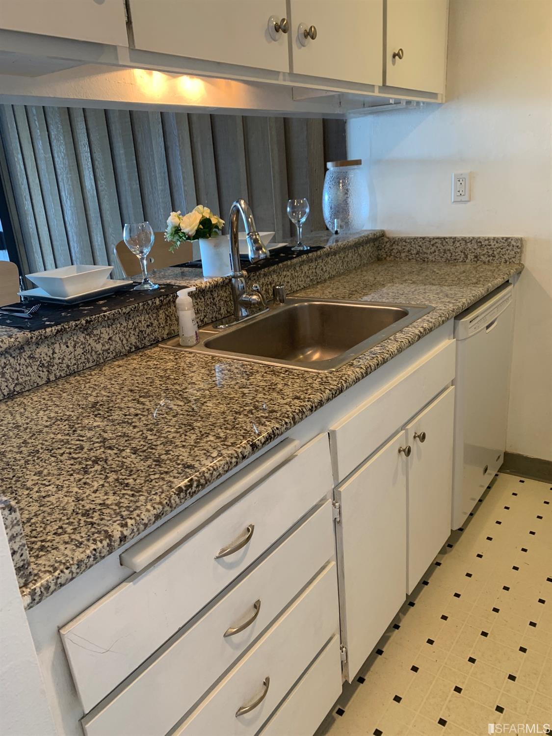 60 Ora Way Unit: H308