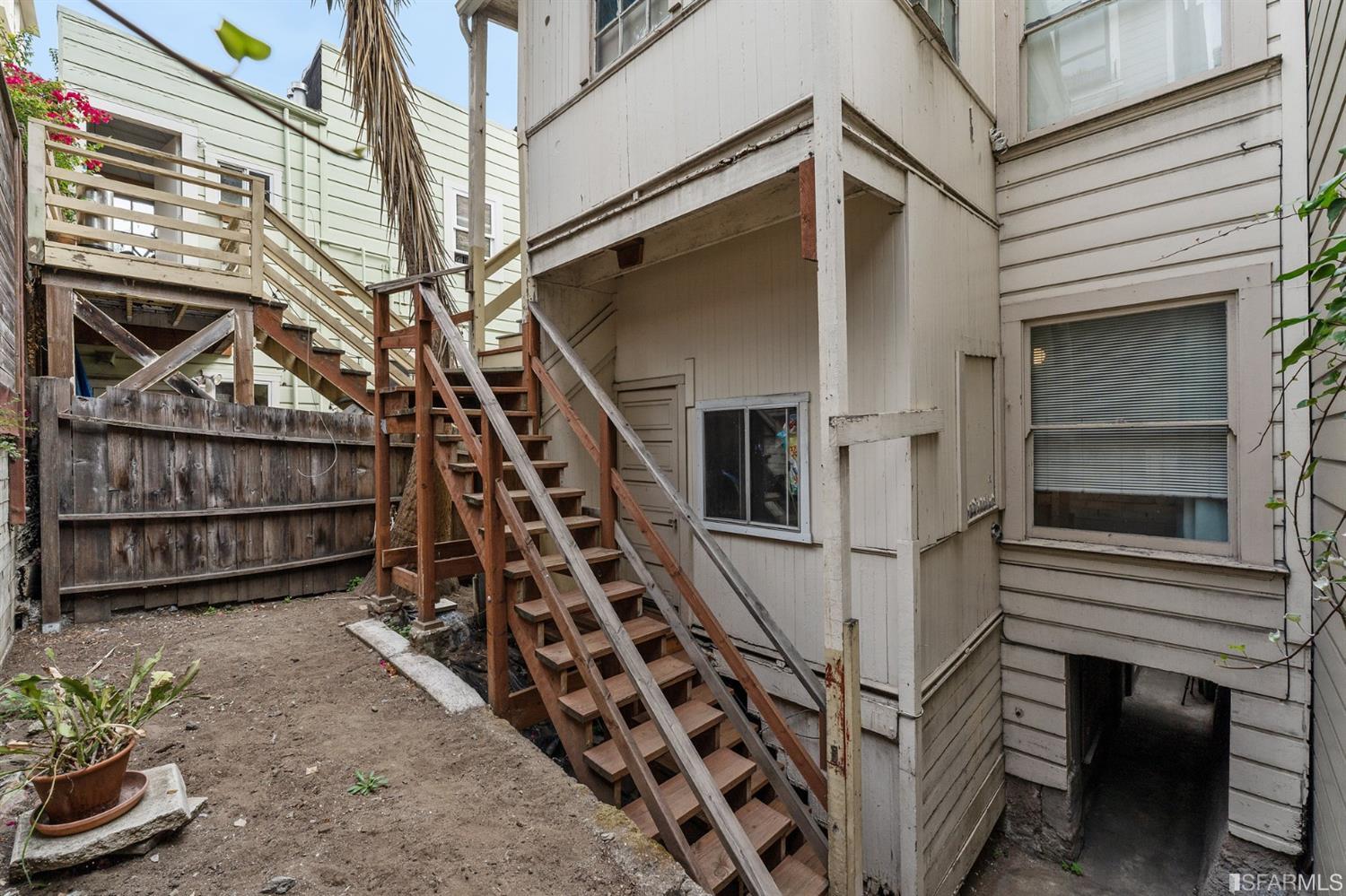 72 Elgin Park Street