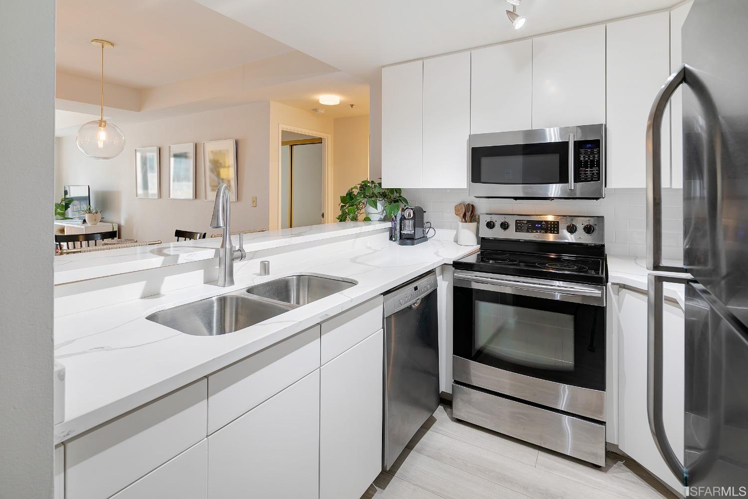 601 Van Ness Avenue Unit: 221
