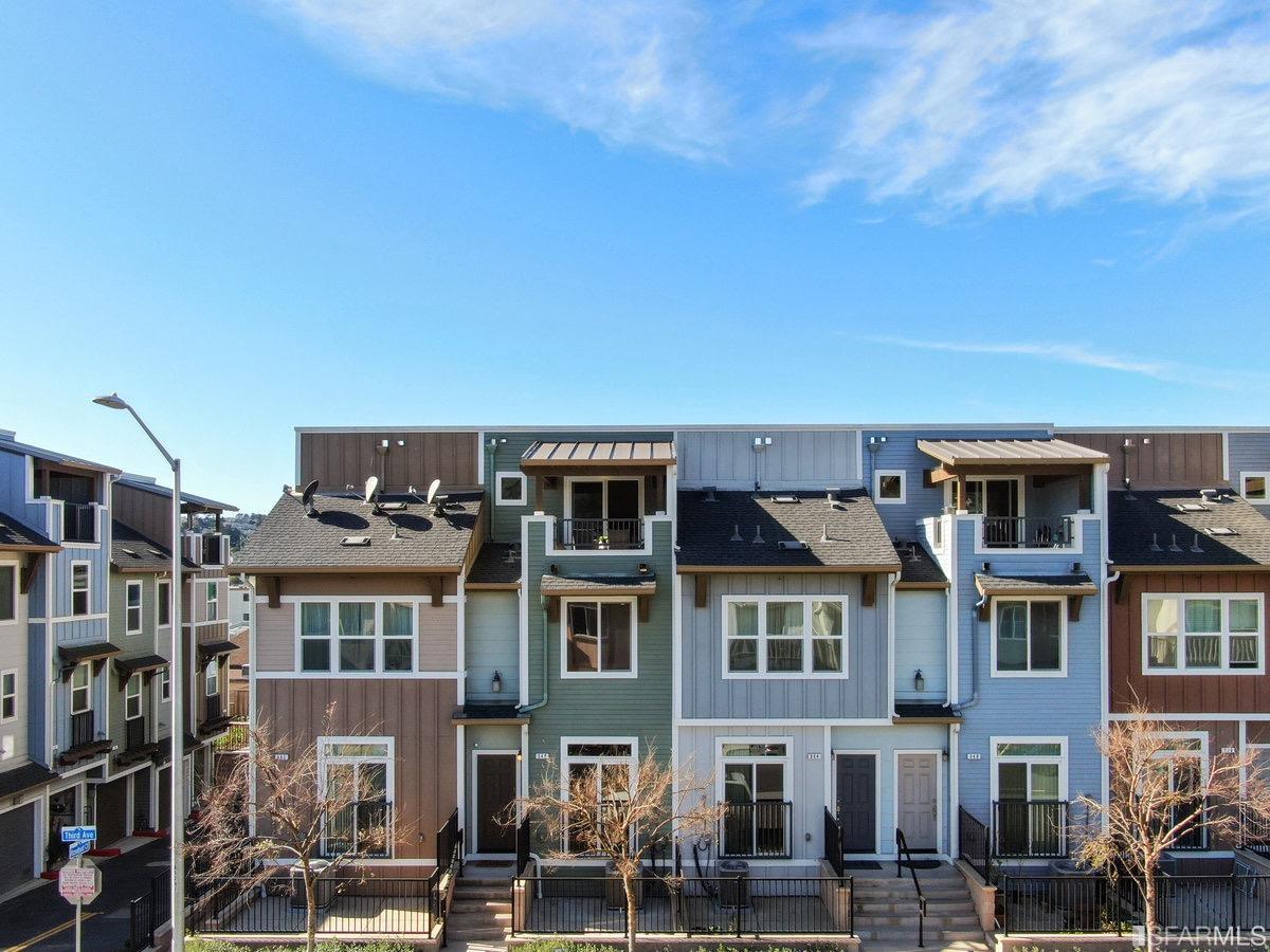 348 3rd Avenue