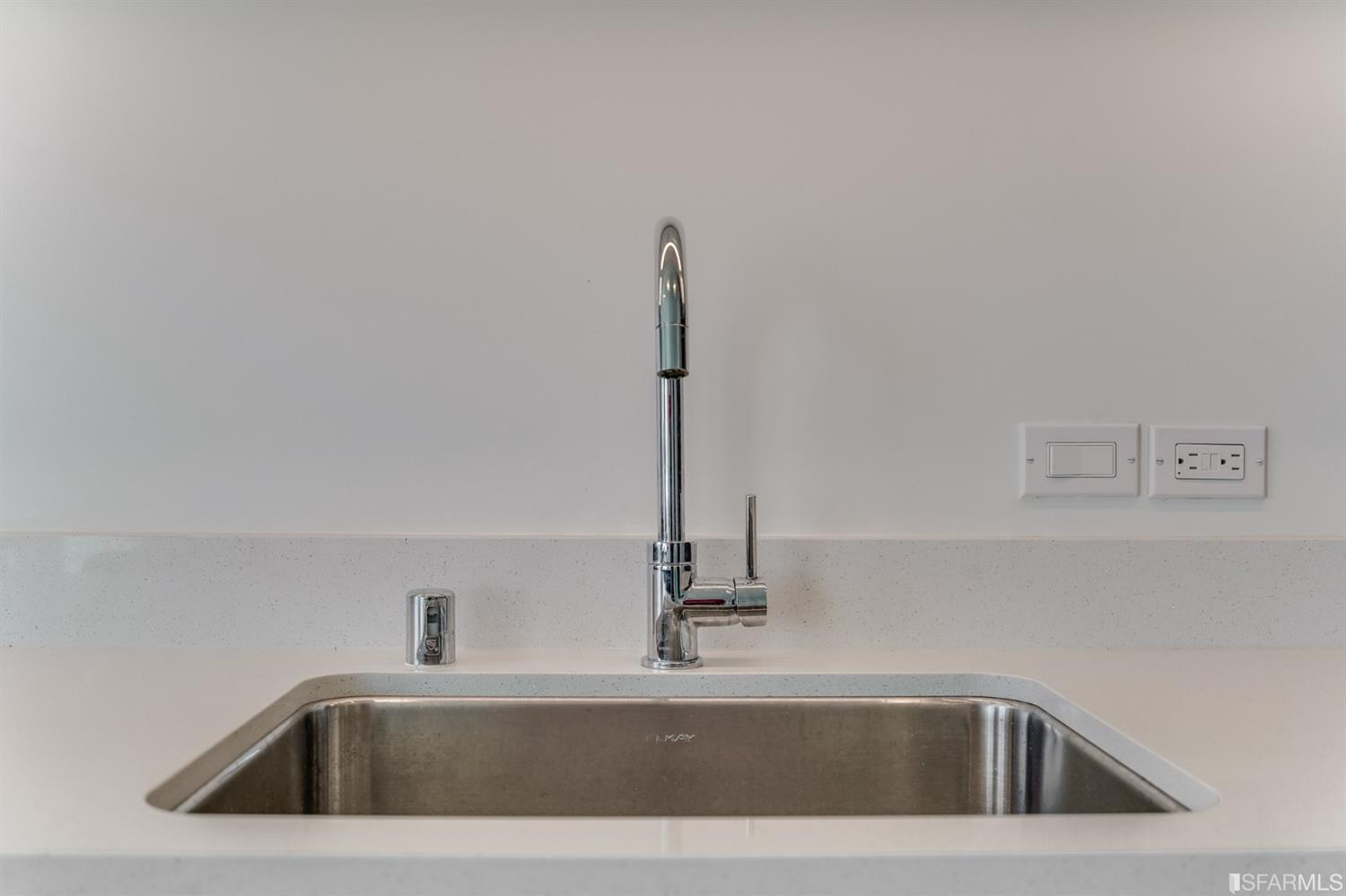 1688 Pine Street Unit: E604