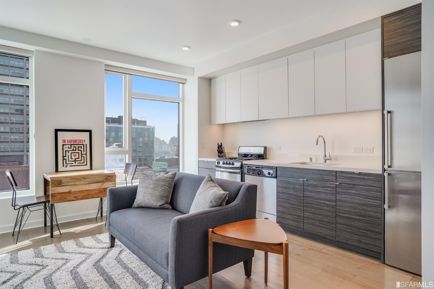 1688 Pine Street Unit: E604