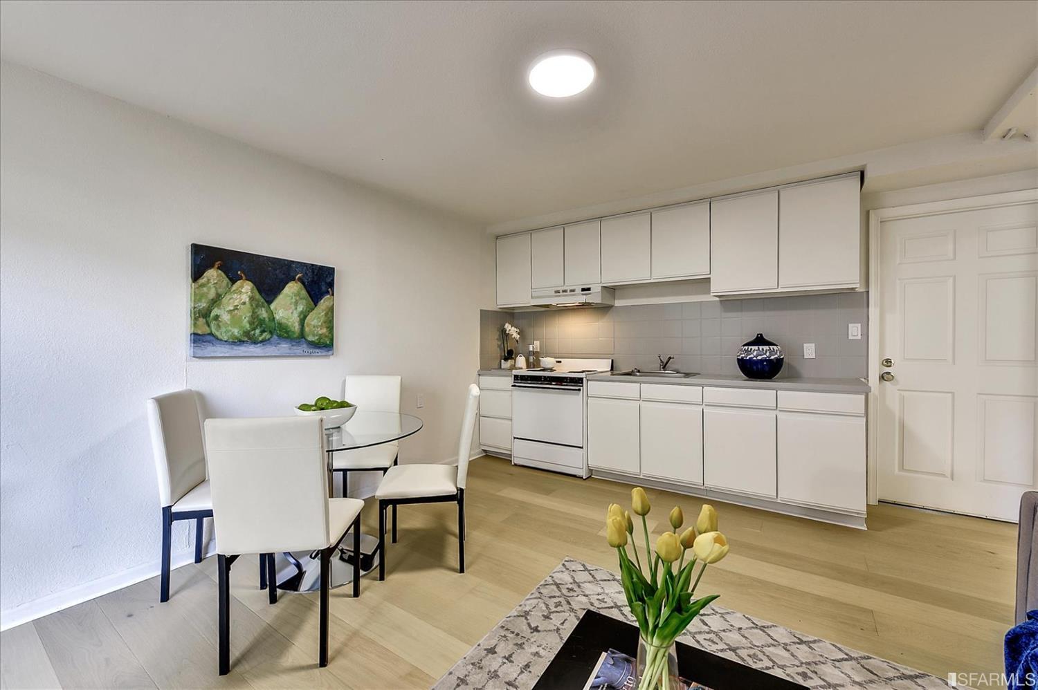 645 Lincoln Way