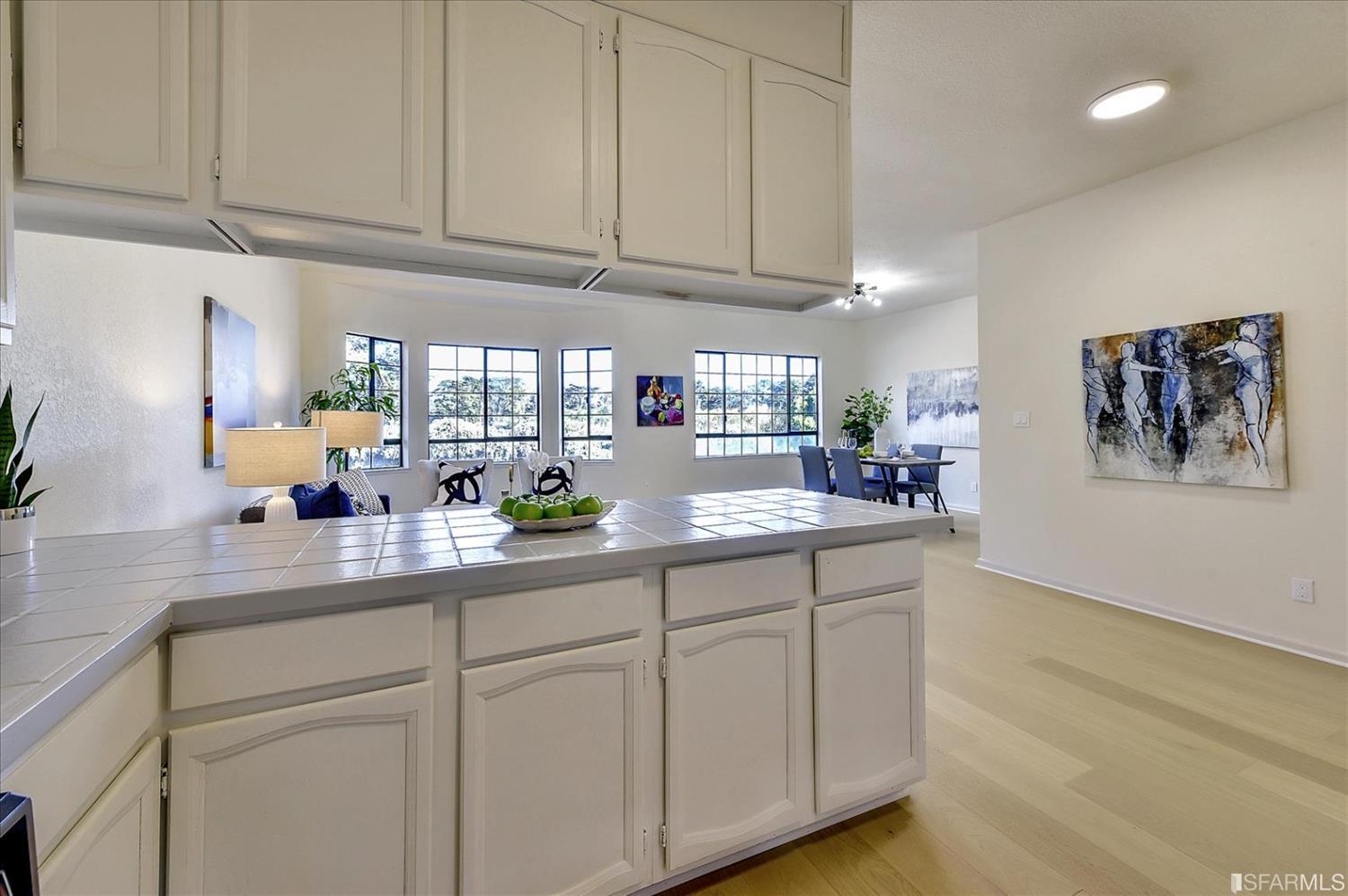 645 Lincoln Way