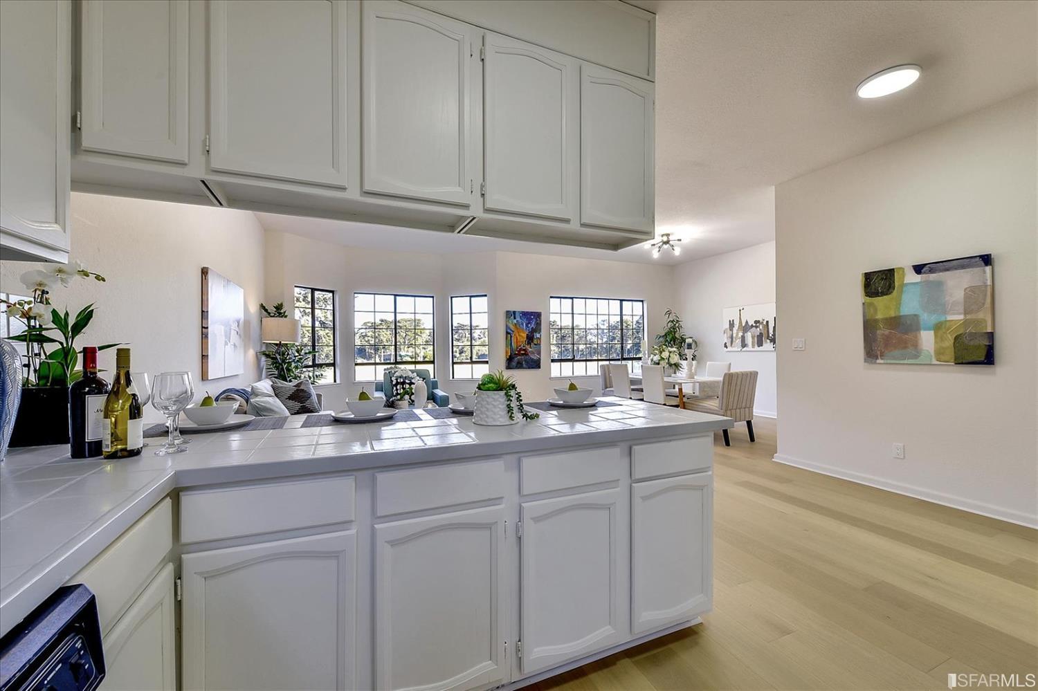 645 Lincoln Way