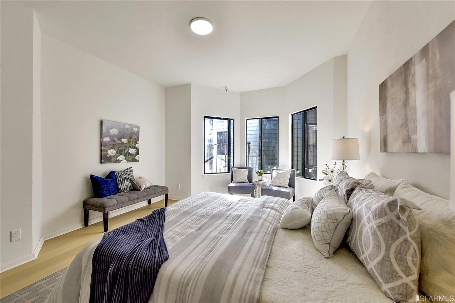 645 Lincoln Way